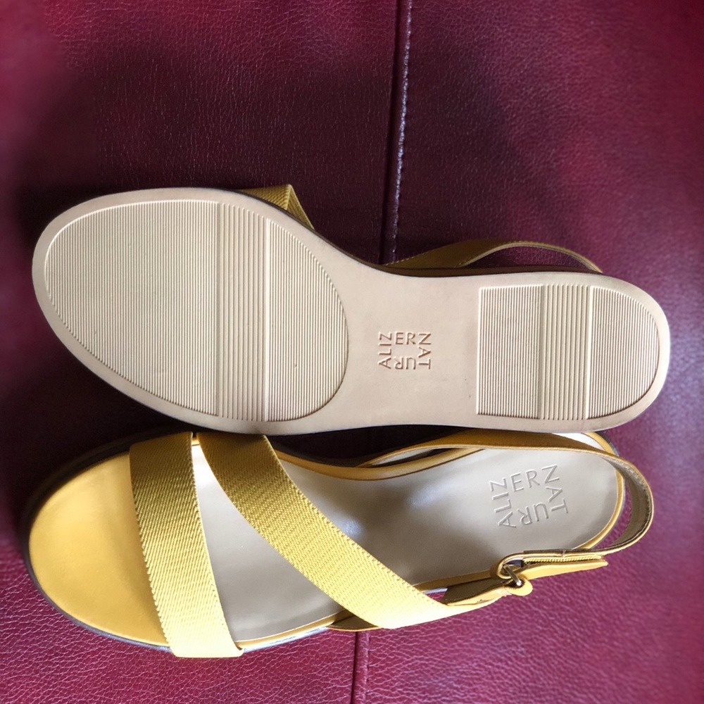 New Yellow Naturalizer Sandals